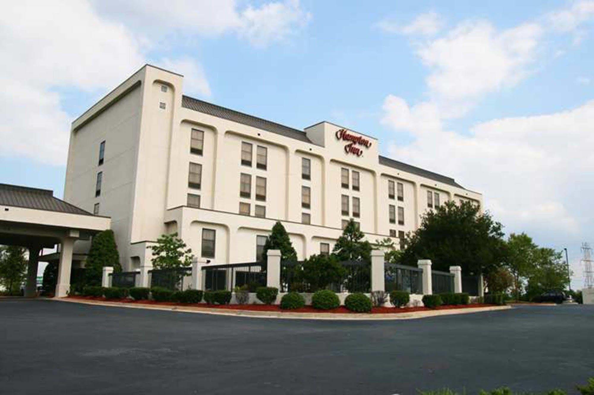 Hampton Inn Concord/Каннаполис Экстерьер фото